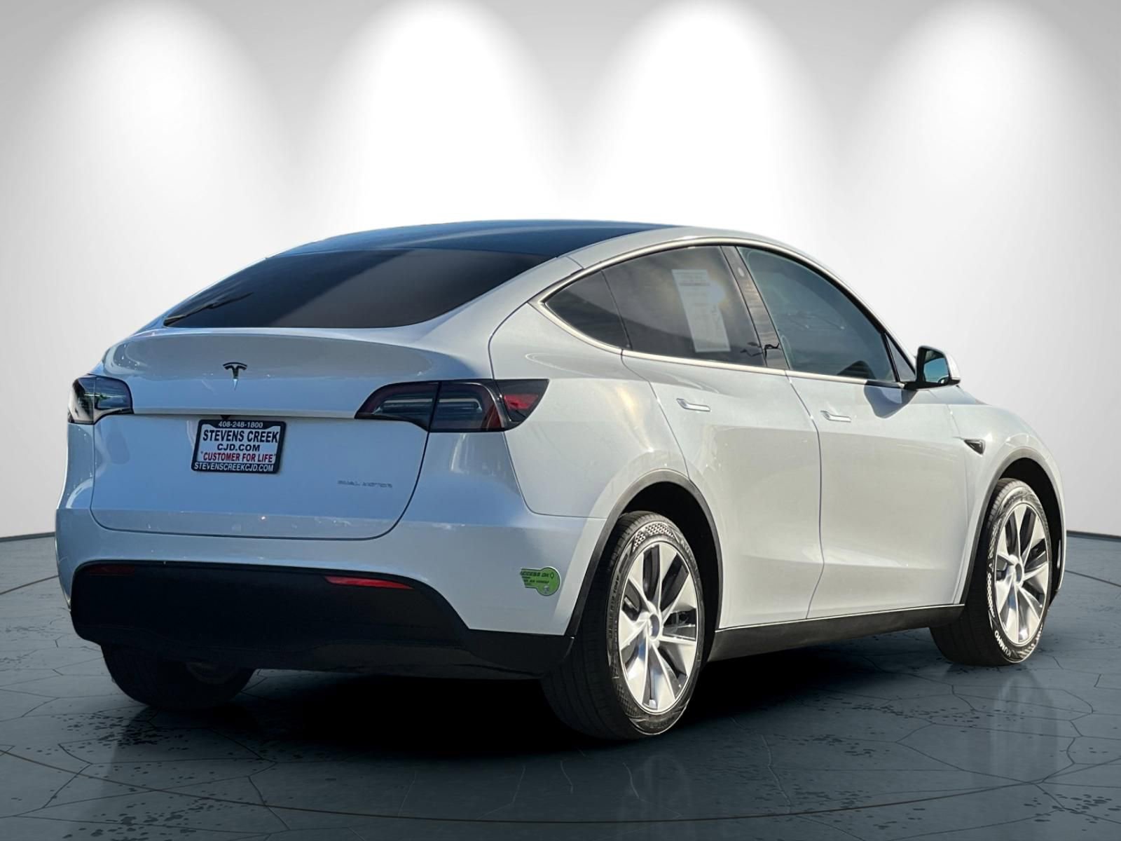 Used 2023 Tesla Model Y Long Range image 4