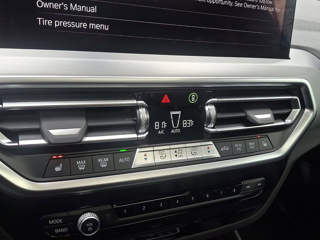 Certified 2023 BMW X4 xDrive30i w/ Premium Package image 17