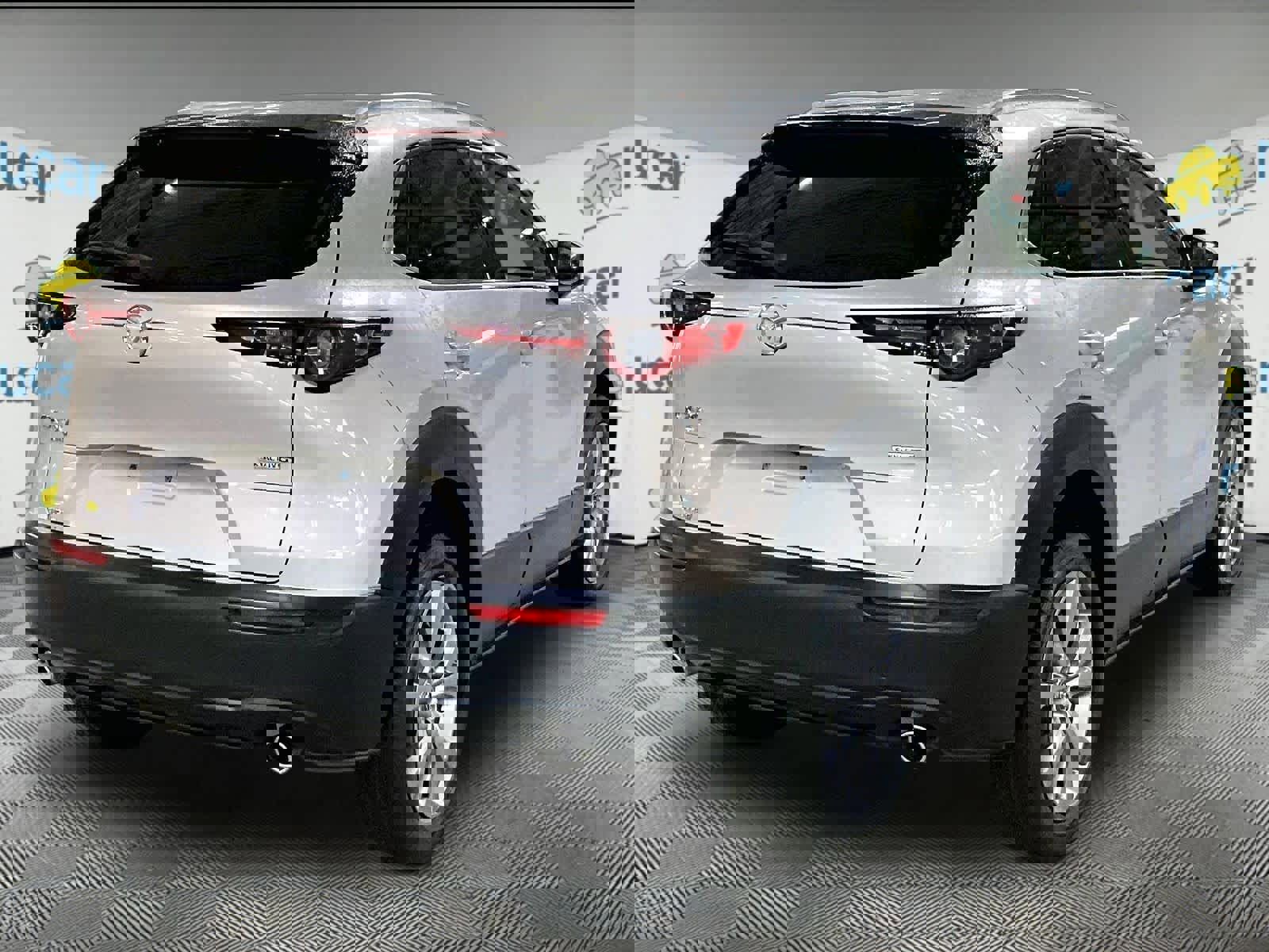 Used 2023 MAZDA CX-30 AWD 2.5 S w/ Premium Package image 6