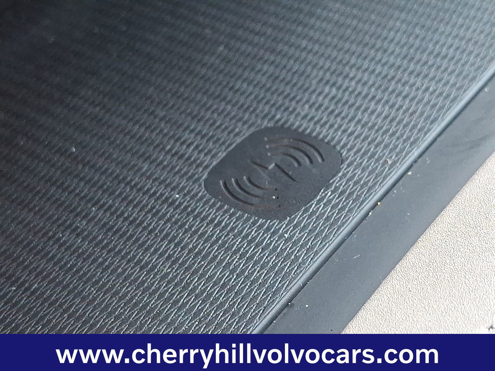 Certified 2025 Volvo XC90 B5 Plus image 27