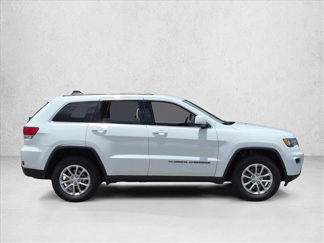Used 2022 Jeep Grand Cherokee Laredo E AWD/4WD image 4