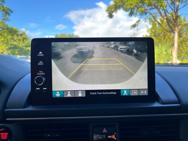 Used 2025 Honda Pilot EX-L image 10