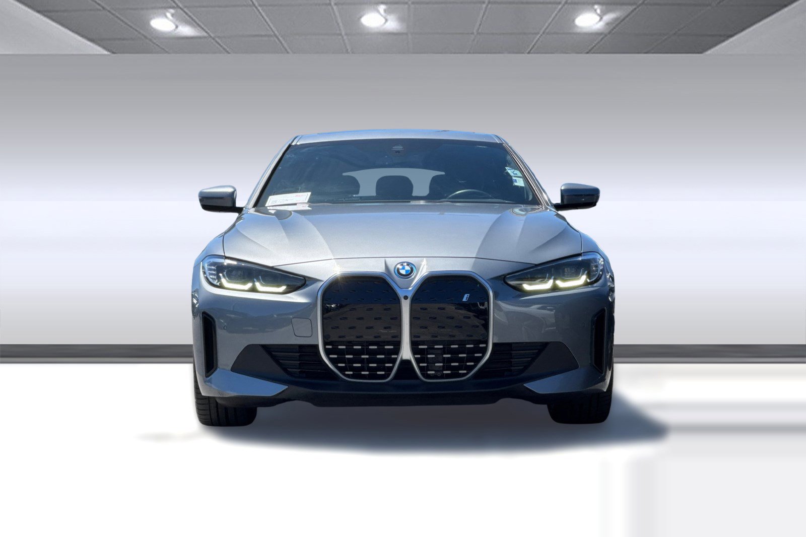 Certified 2023 BMW i4 eDrive35 w/ Premium Package RWD image 5
