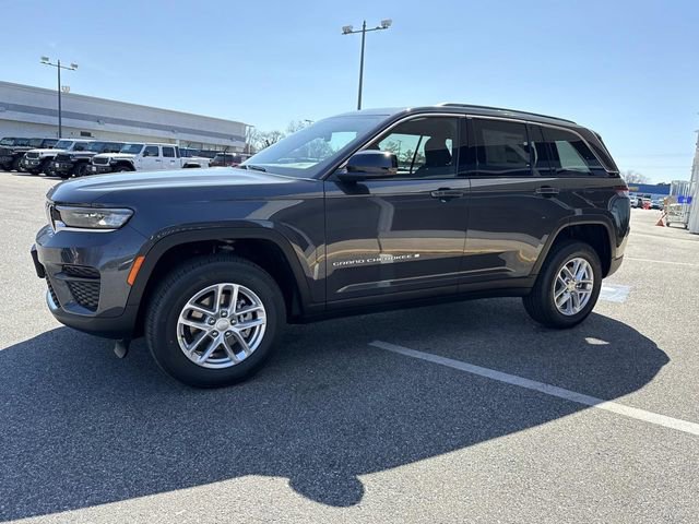 New 2026 Jeep Grand Cherokee Laredo image 7