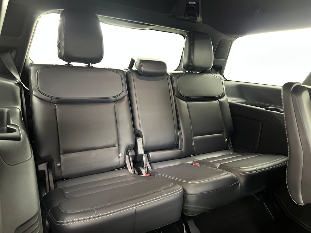 New 2027 Ford Expedition Platinum w/ Stealth Appearance Package RWD image 30
