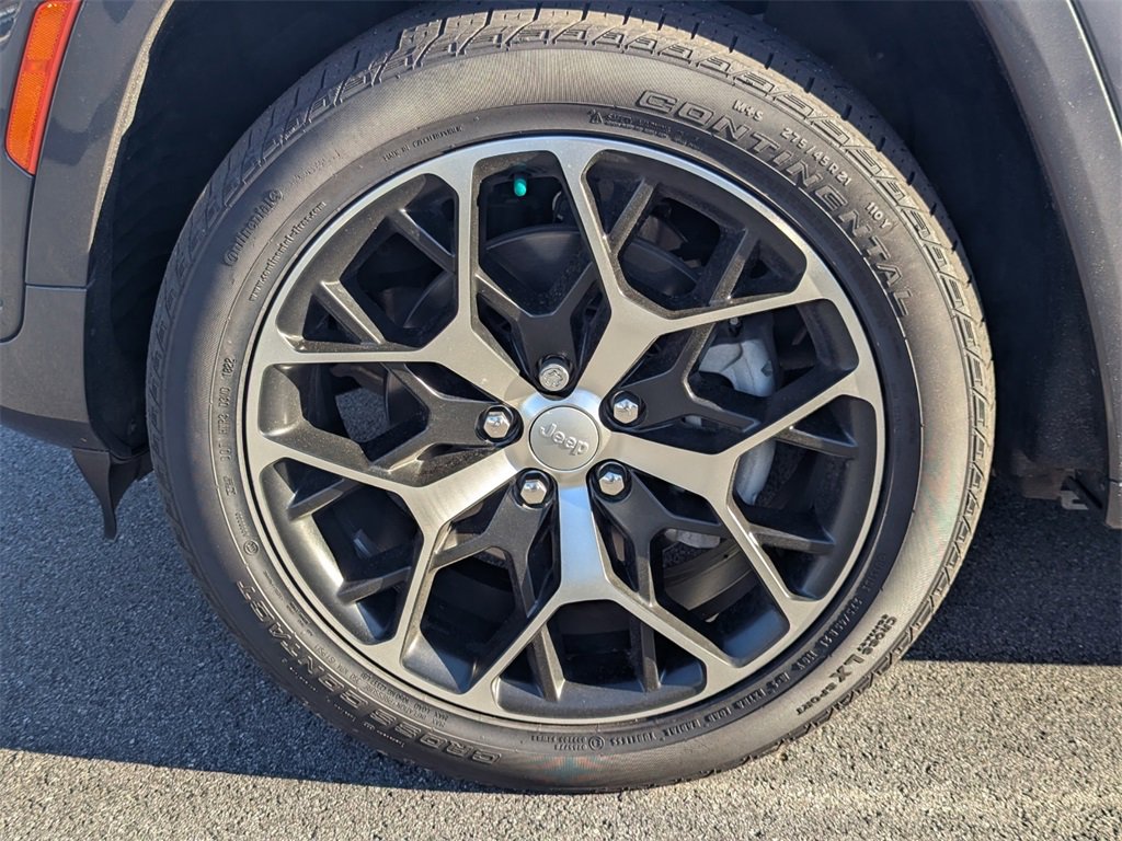 Used 2022 Jeep Grand Cherokee Summit image 11