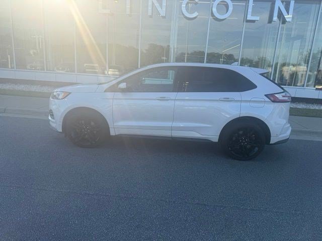 Used 2019 Ford Edge ST w/ Equipment Group 401A AWD/4WD image 9
