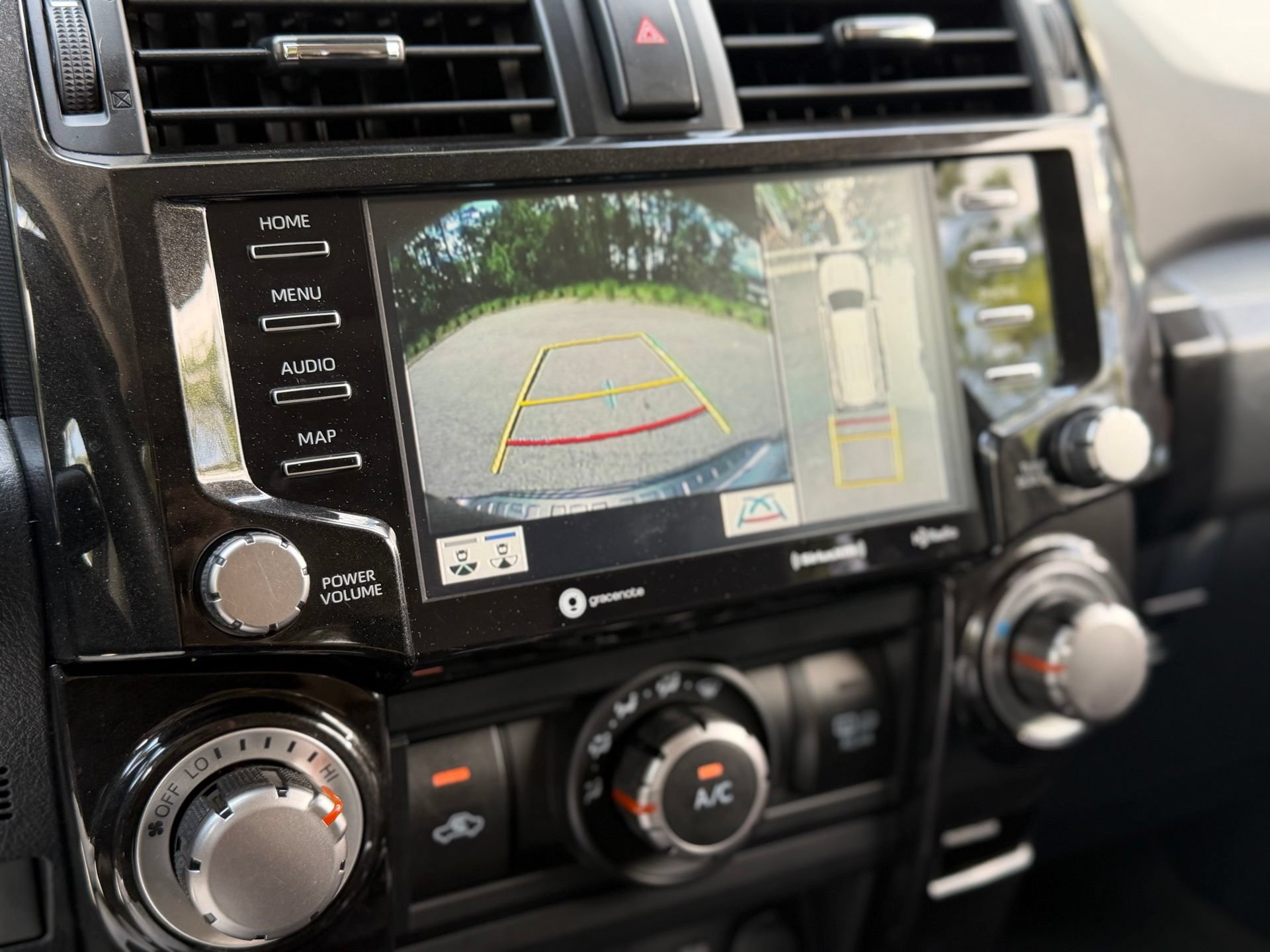 Used 2022 Toyota 4Runner TRD Off-Road Premium AWD/4WD image 35