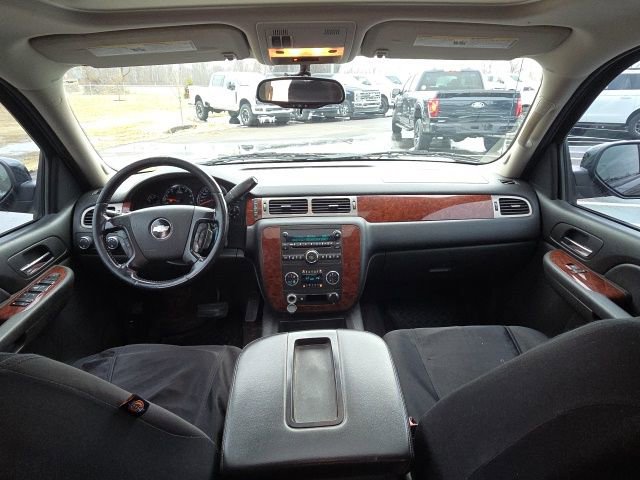 Used 2009 Chevrolet Avalanche LT image 18