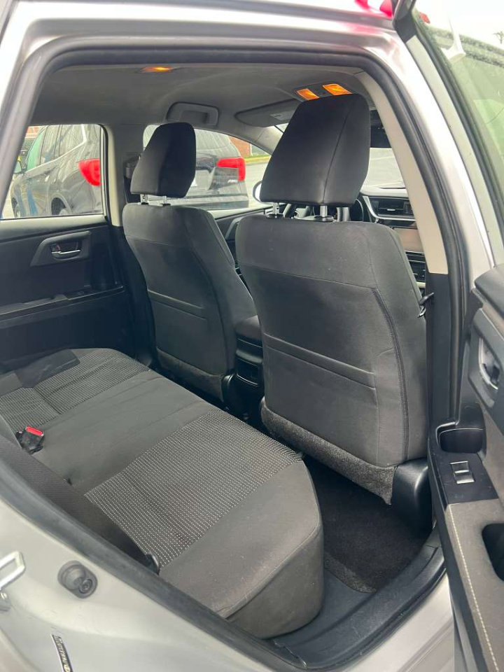 Used 2018 Toyota Corolla iM image 13