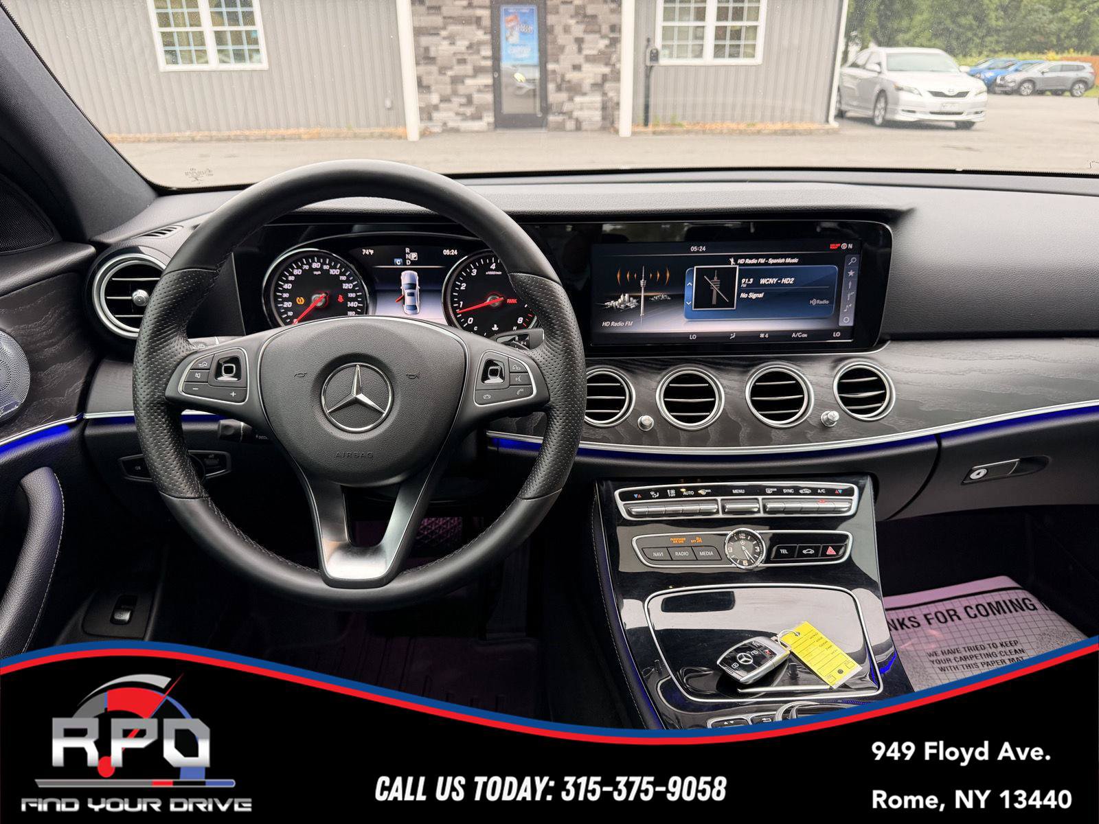 Used 2017 Mercedes-Benz E 300 4MATIC image 17