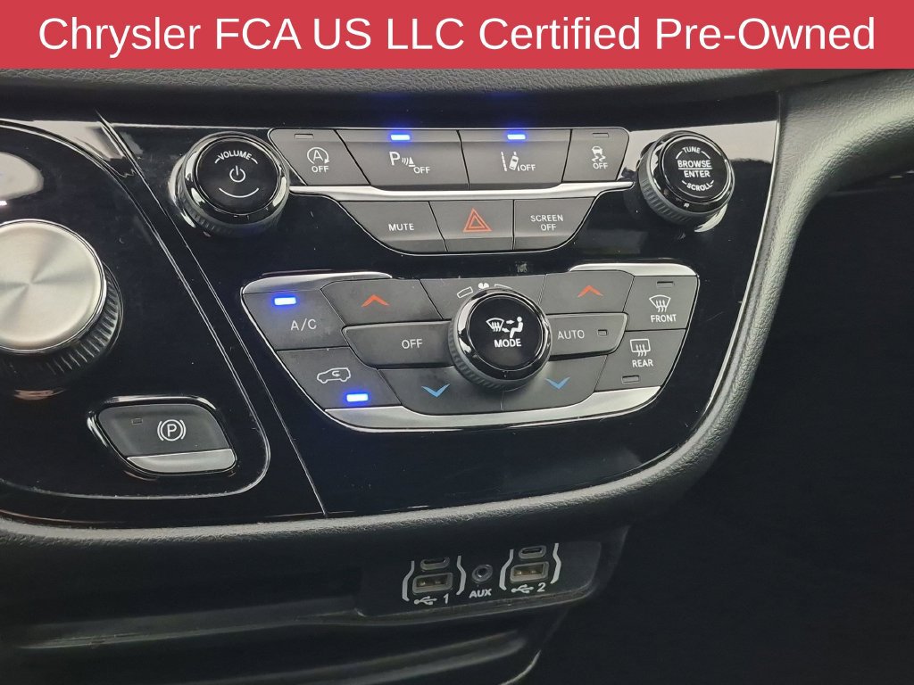 Certified 2025 Chrysler Pacifica Select FWD image 27