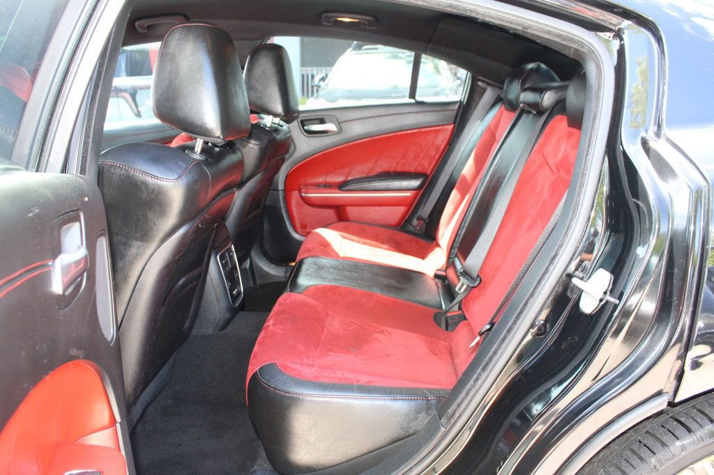Used 2019 Dodge Charger Scat Pack w/ Dynamics Package RWD image 31