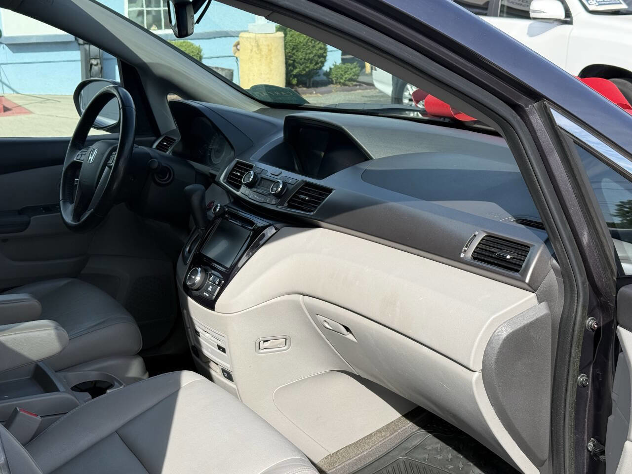 Used 2015 Honda Odyssey EX-L image 30