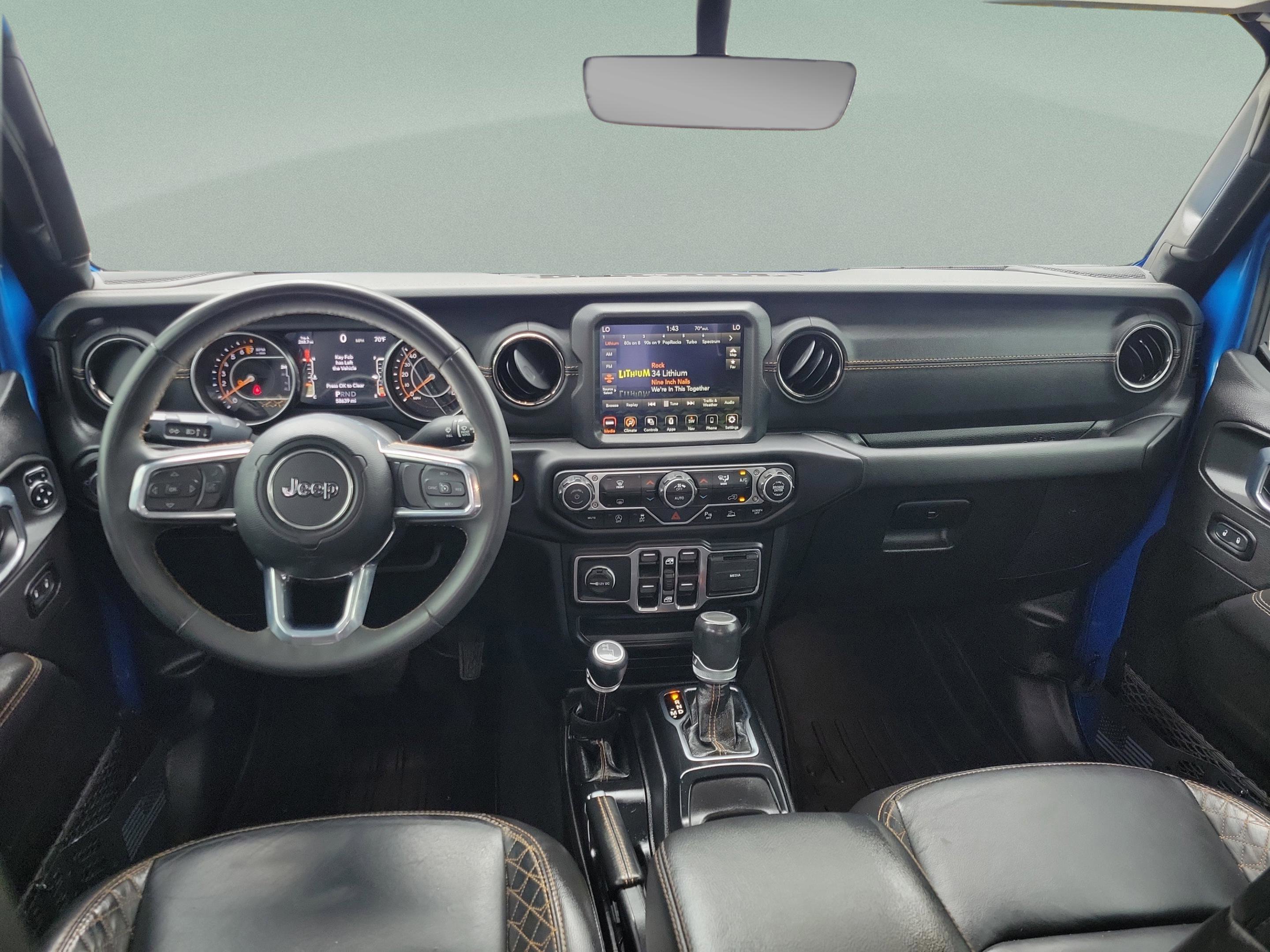 Used 2023 Jeep Gladiator Overland AWD/4WD image 6