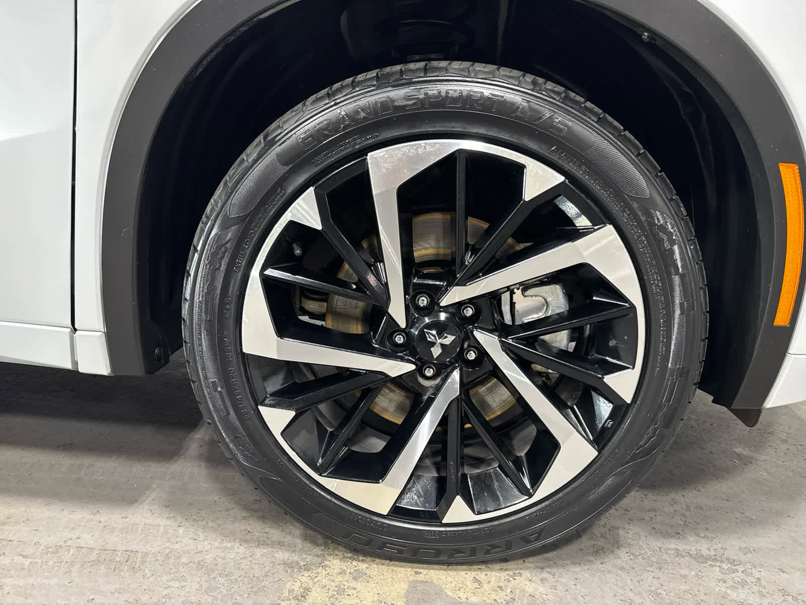 Used 2024 Mitsubishi Outlander SEL image 34