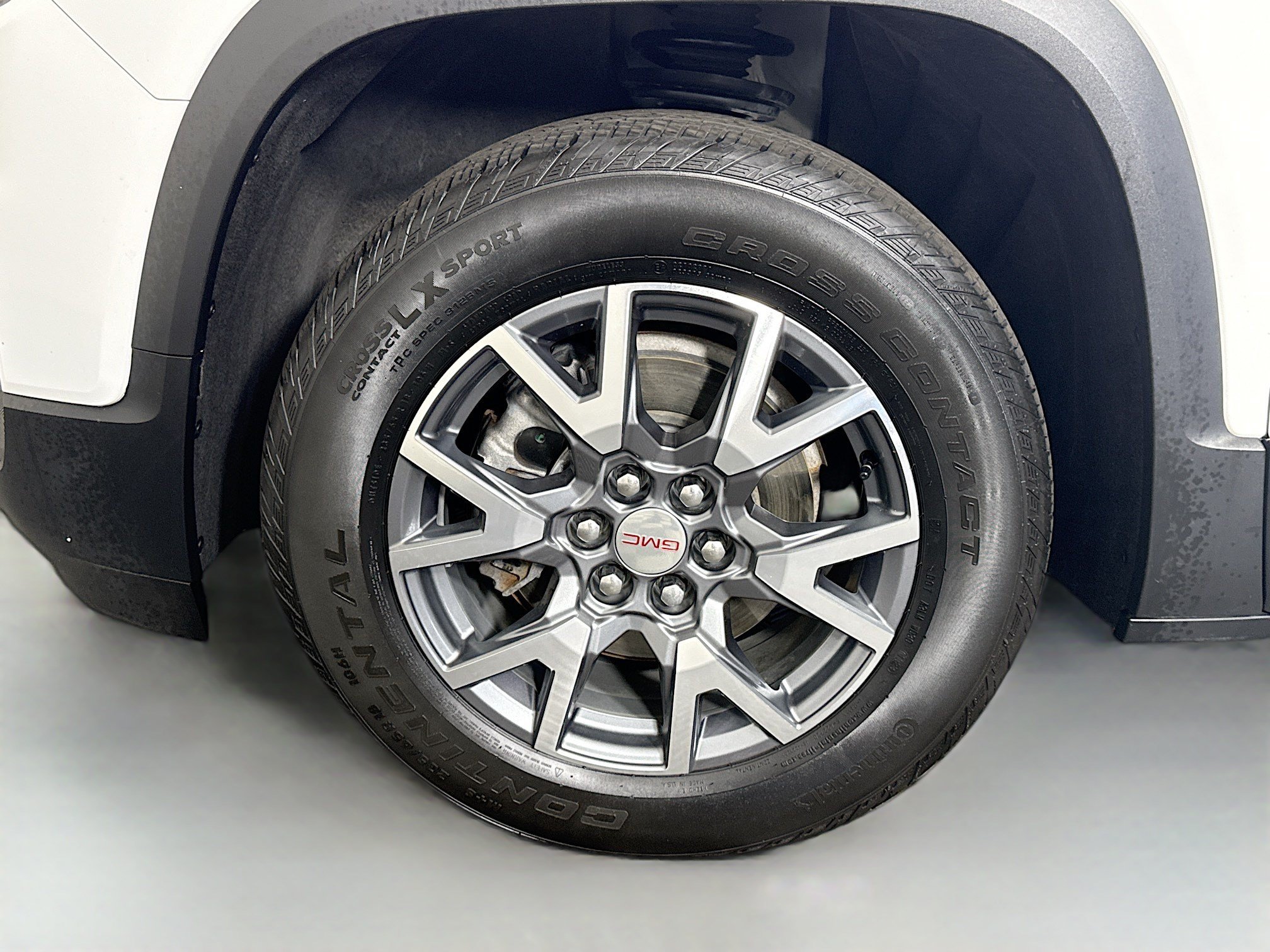Used 2023 GMC Acadia SLT w/ Preferred Package FWD image 38