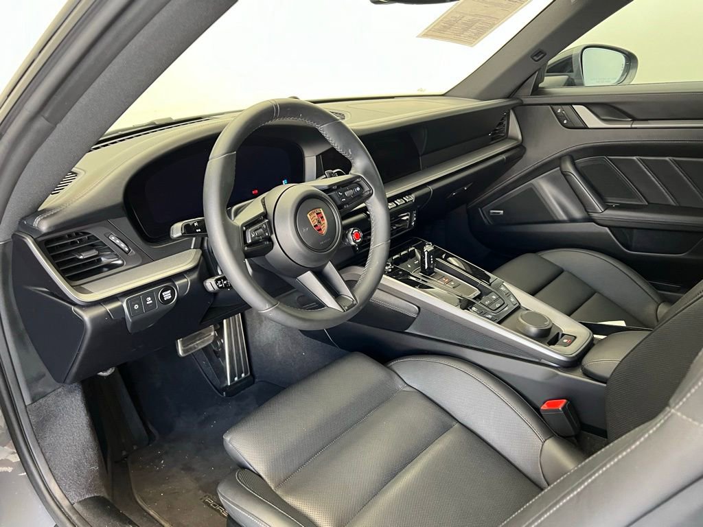 Certified 2025 Porsche 911 Carrera image 4