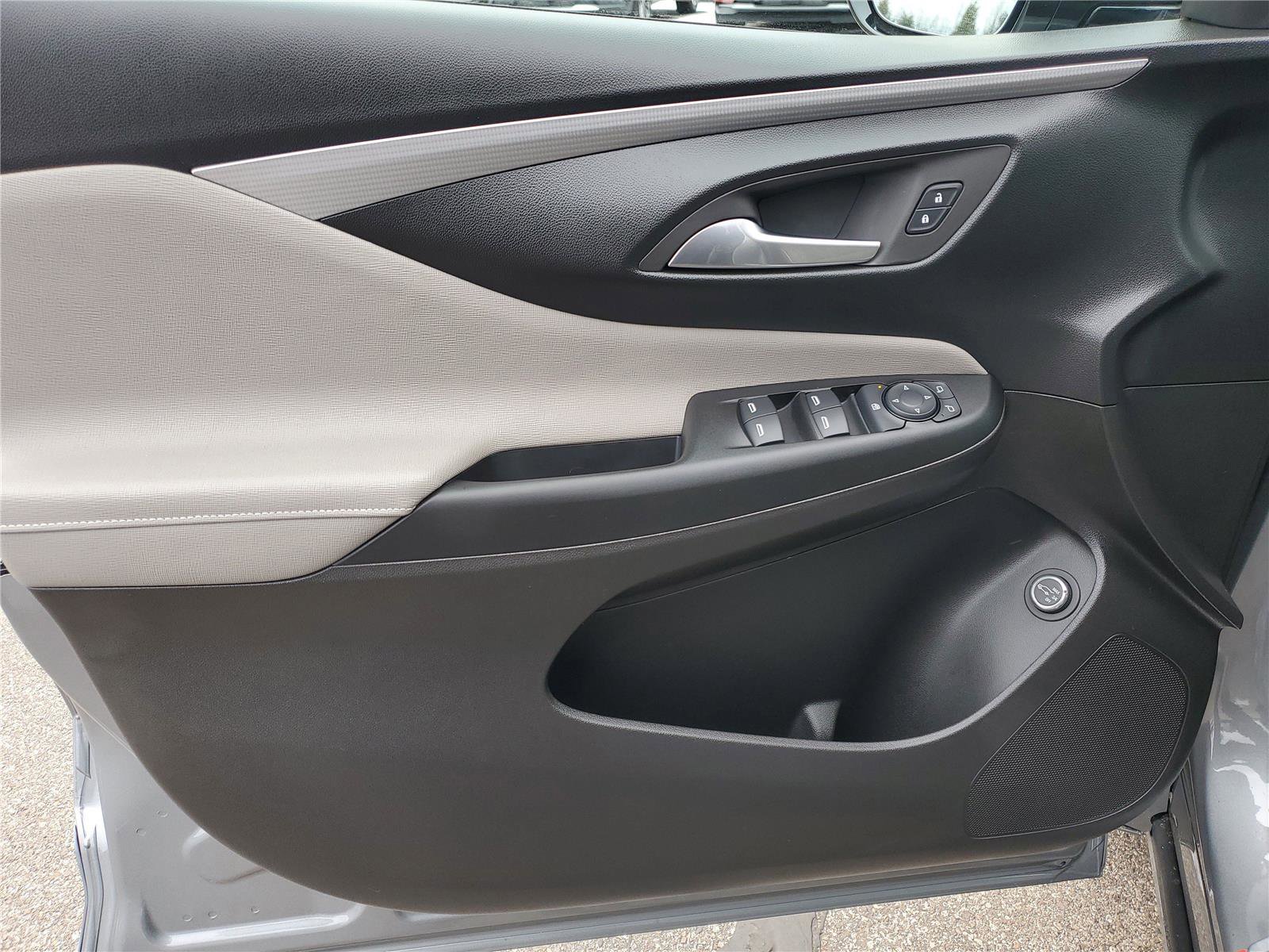 New 2026 Buick Envista Avenir image 18