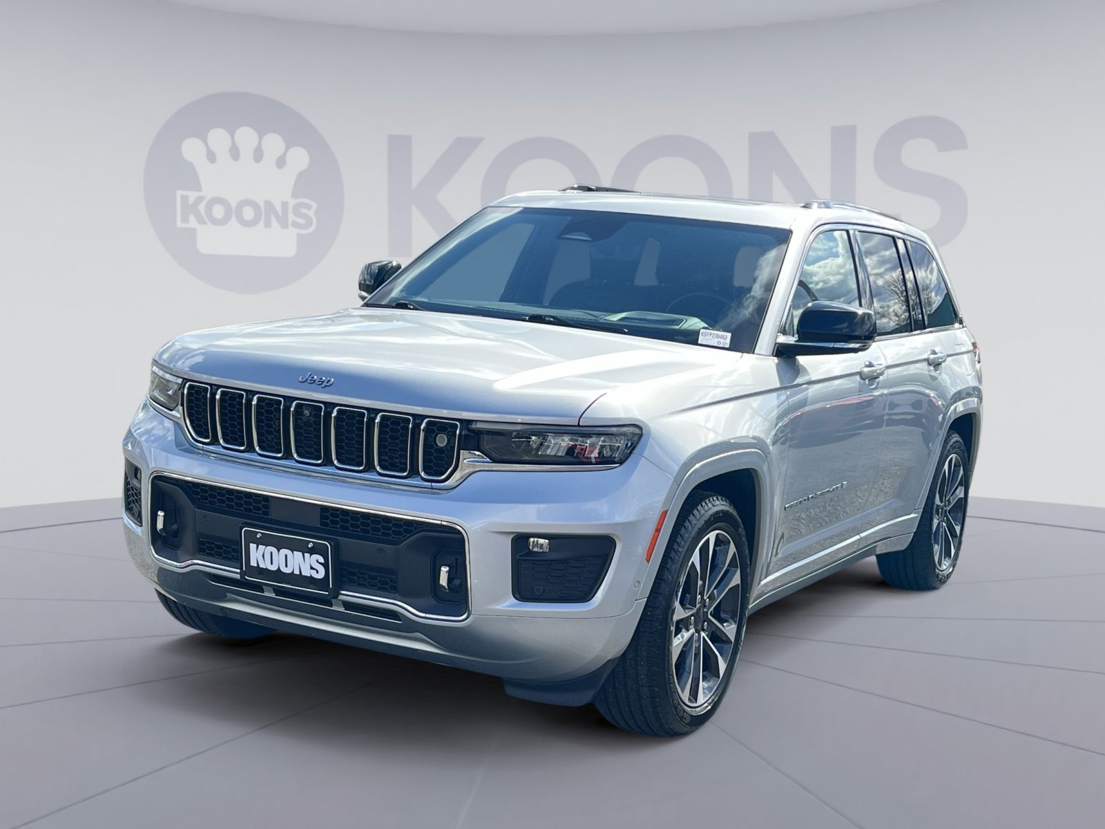 Used 2023 Jeep Grand Cherokee Overland w/ Adv Protech Group III image 1