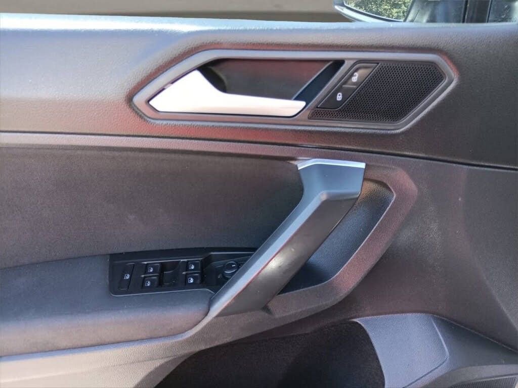 Used 2021 Volkswagen Tiguan S image 16