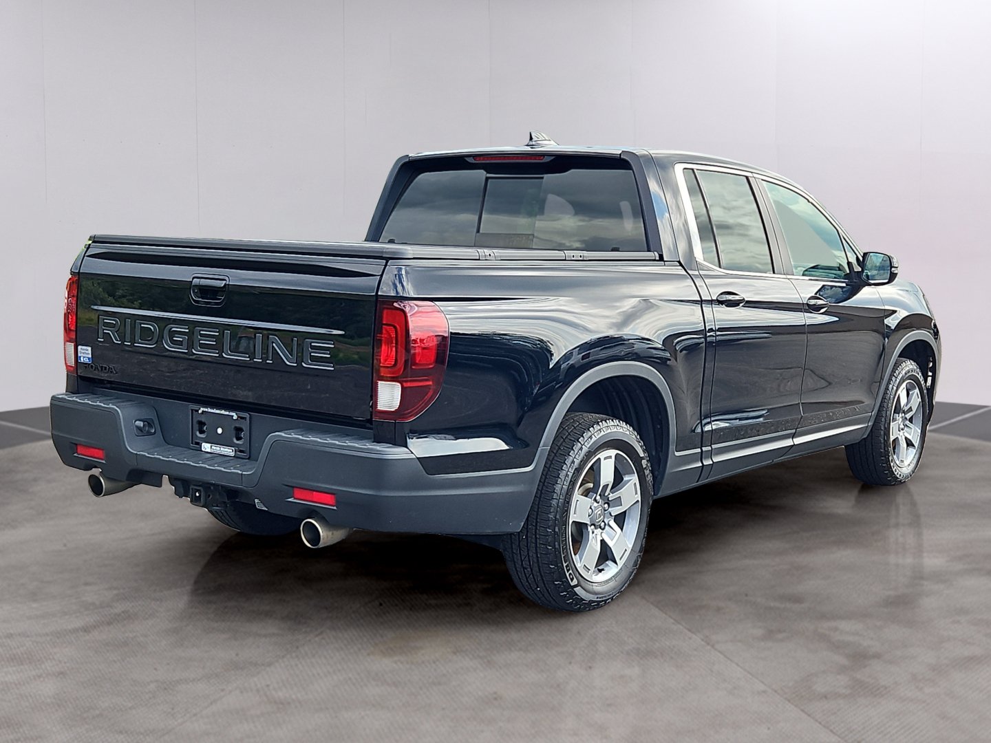 Certified 2024 Honda Ridgeline RTL image 2