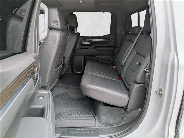 Used 2023 Chevrolet Silverado 1500 LT Trail Boss w/ Convenience Package II AWD/4WD image 18