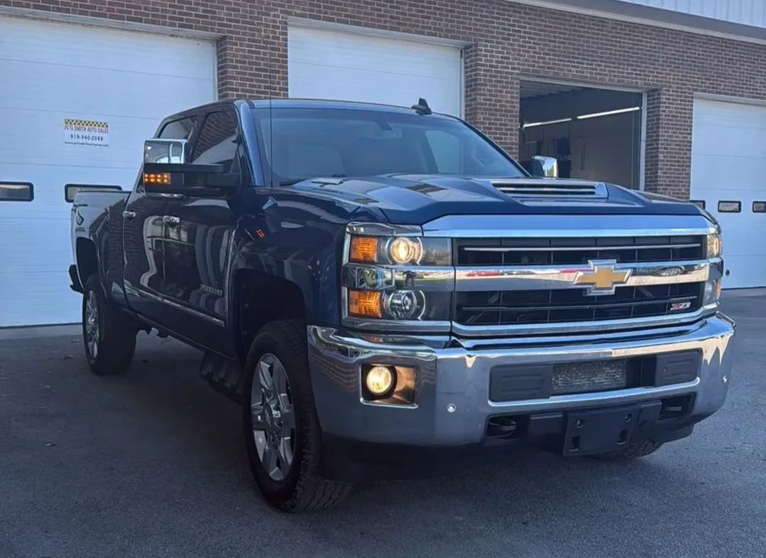 Used 2018 Chevrolet Silverado 2500 LTZ w/ Duramax Plus Package image 3