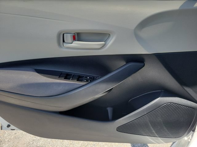 Used 2023 Toyota Corolla LE FWD image 15