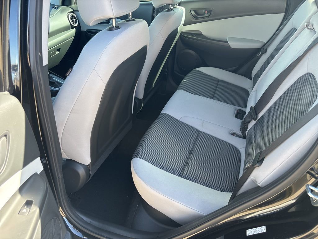 Used 2022 Hyundai Kona SE w/ Cargo Package image 10