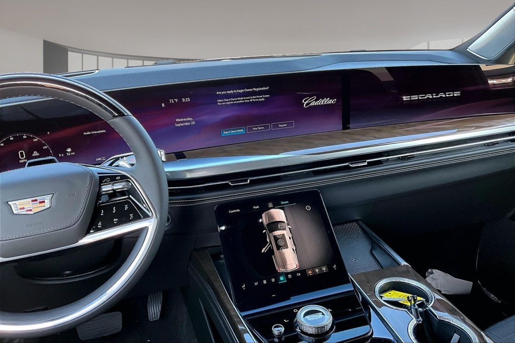 New 2026 Cadillac Escalade ESV Platinum Sport AWD/4WD image 7