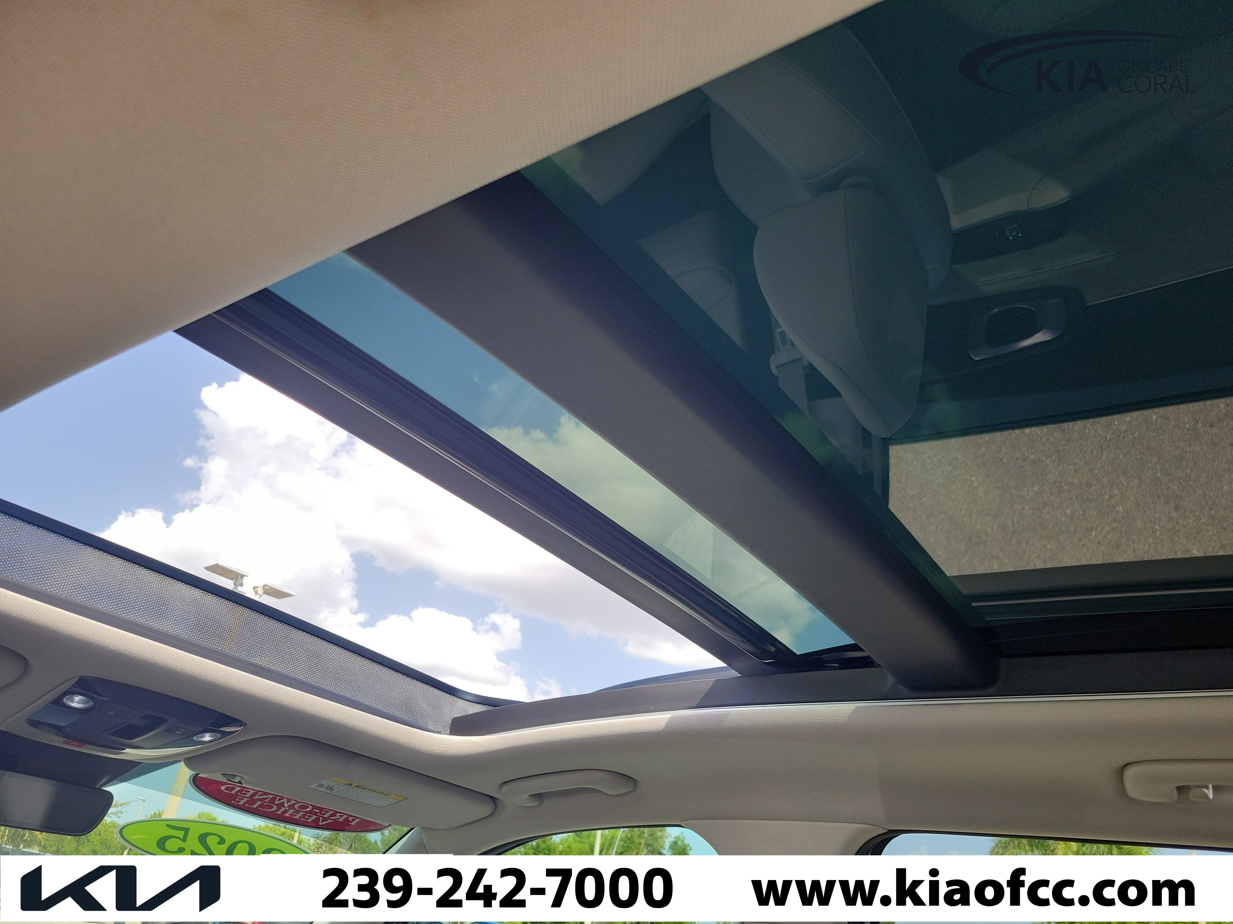 Certified 2025 Kia Sorento SX AWD/4WD image 20