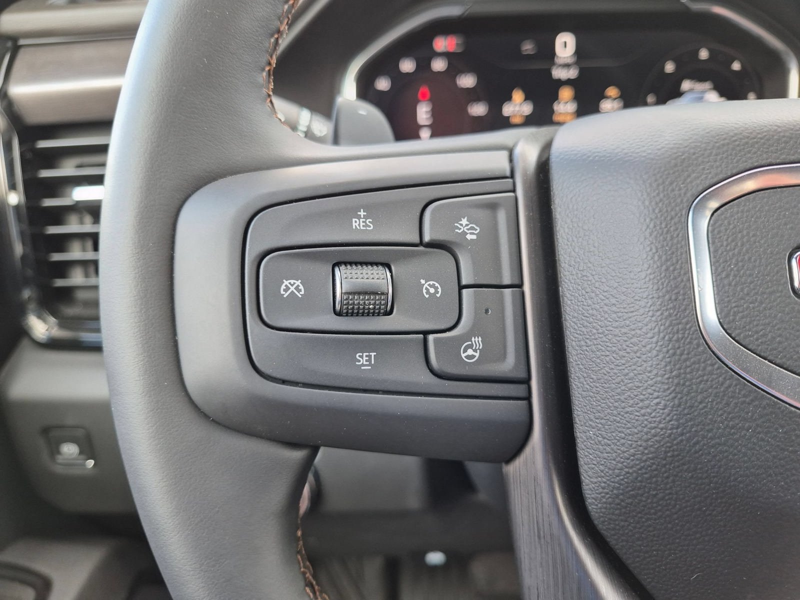 New 2026 GMC Sierra 1500 AT4 w/ AT4 Premium Package AWD/4WD image 12