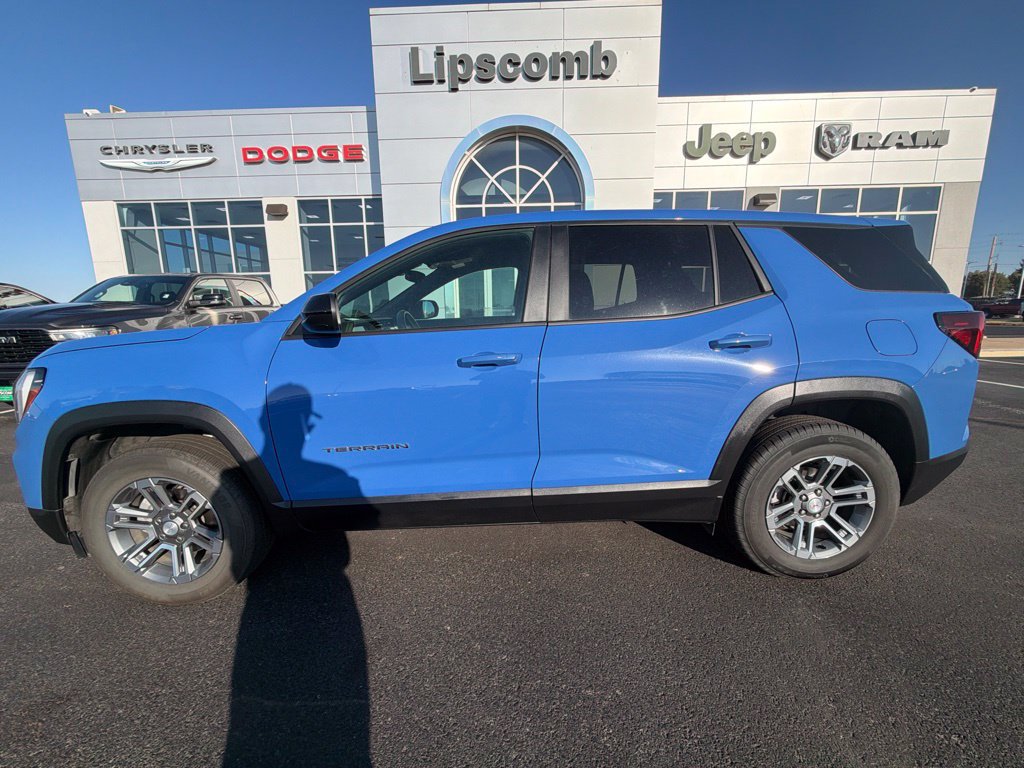 Used 2026 GMC Terrain Elevation FWD image 2