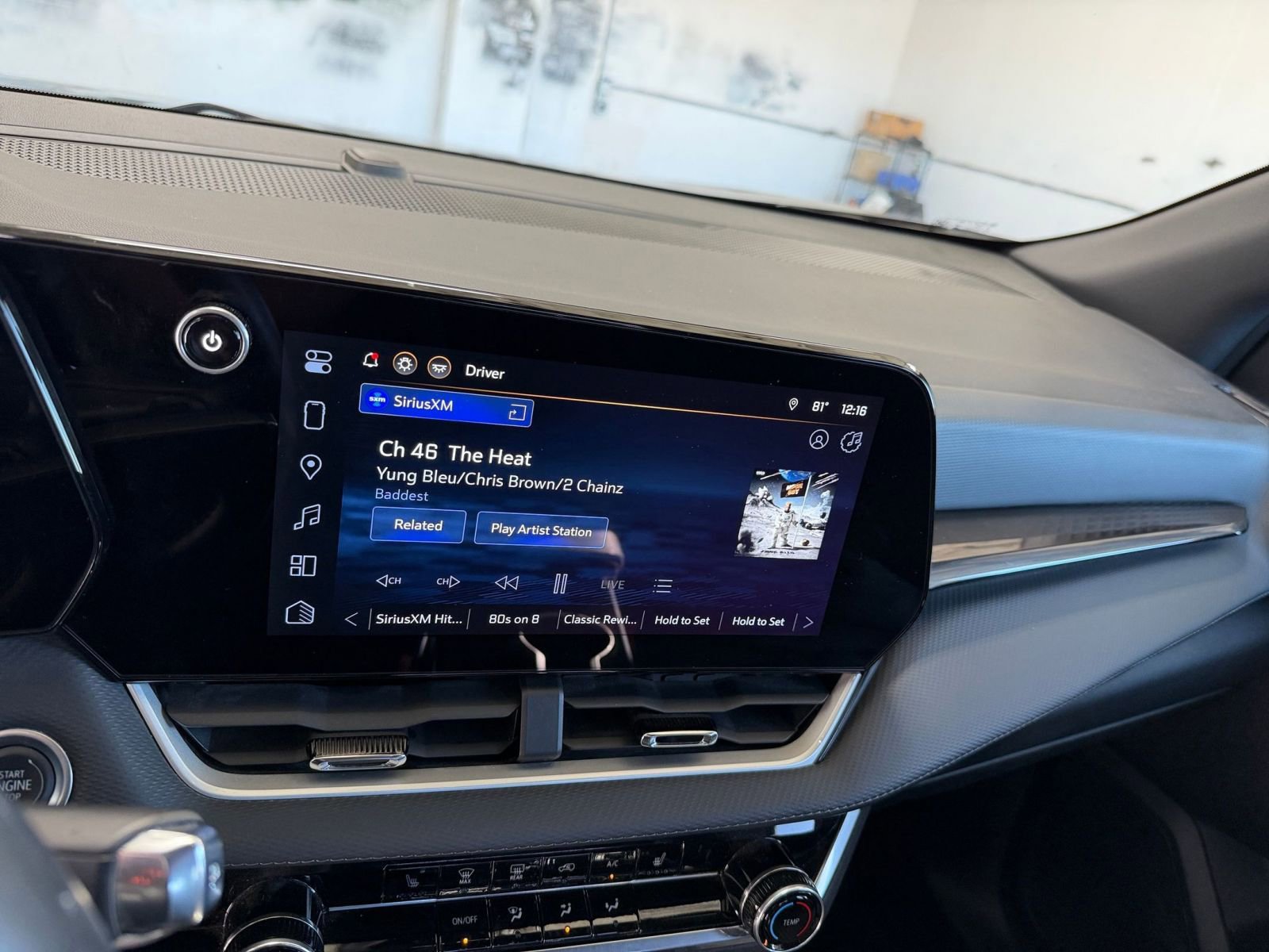 Used 2025 Chevrolet Equinox LT image 21