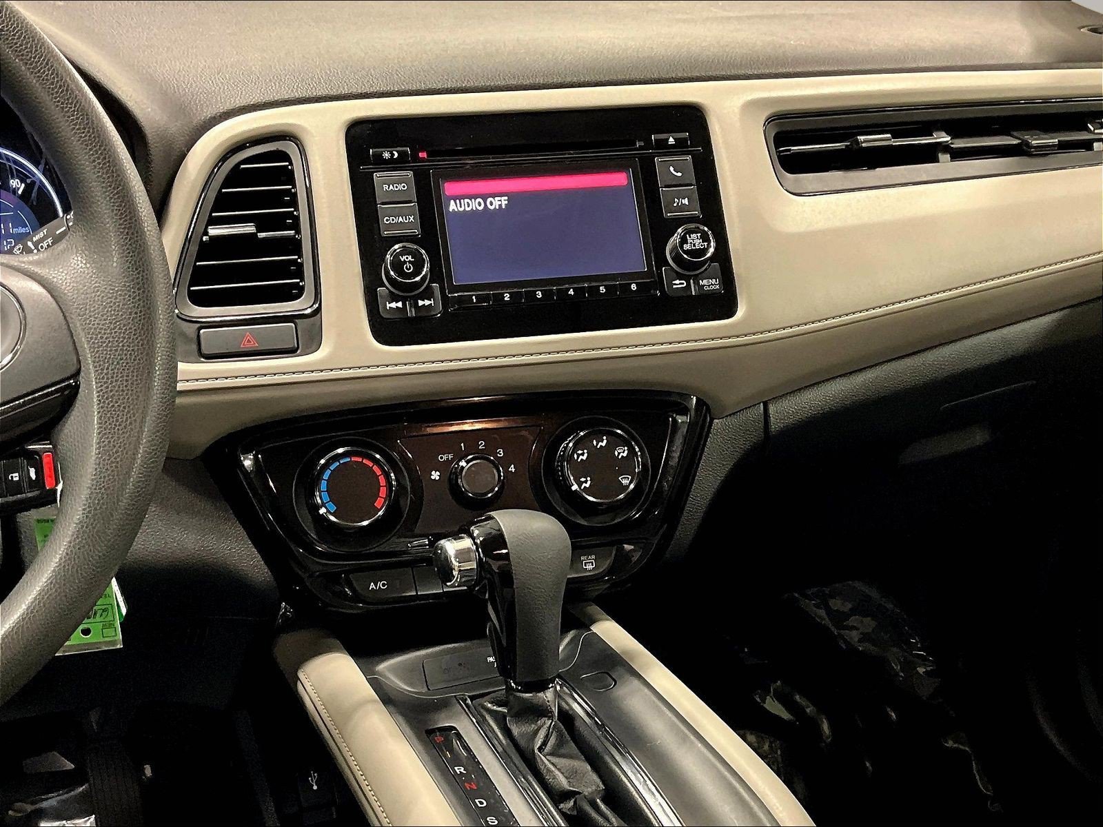 Used 2017 Honda HR-V LX image 9
