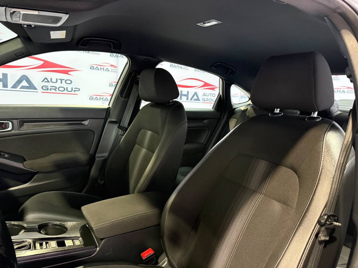 Used 2025 Honda Civic Sport image 30