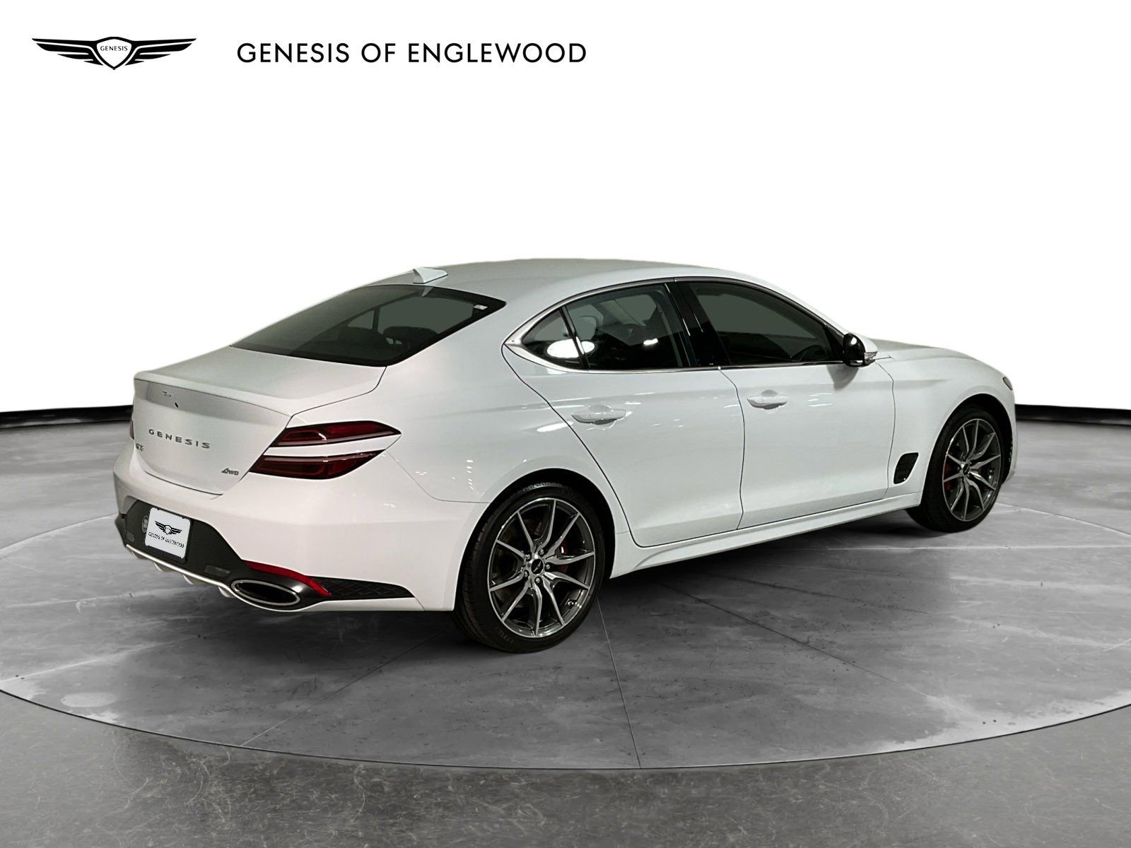 Used 2025 Genesis G70 2.5T image 6