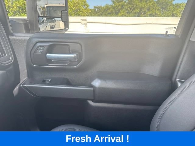 Used 2026 Chevrolet Silverado 3500 W/T AWD/4WD image 9
