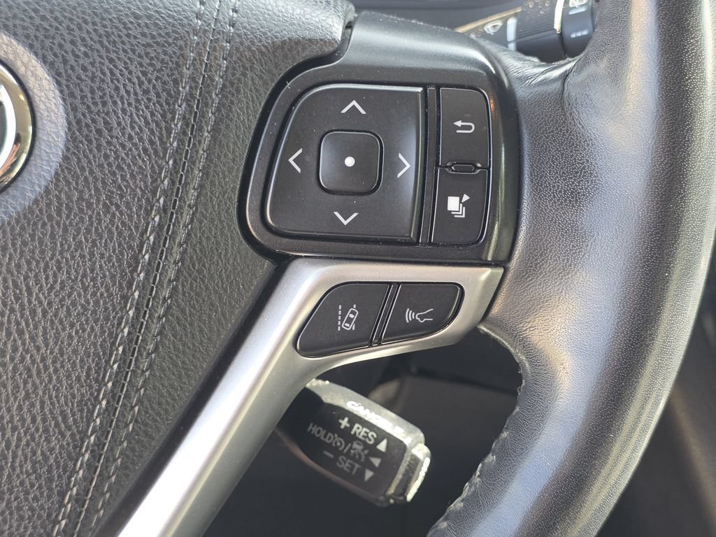Used 2019 Toyota Sienna Limited AWD/4WD image 28