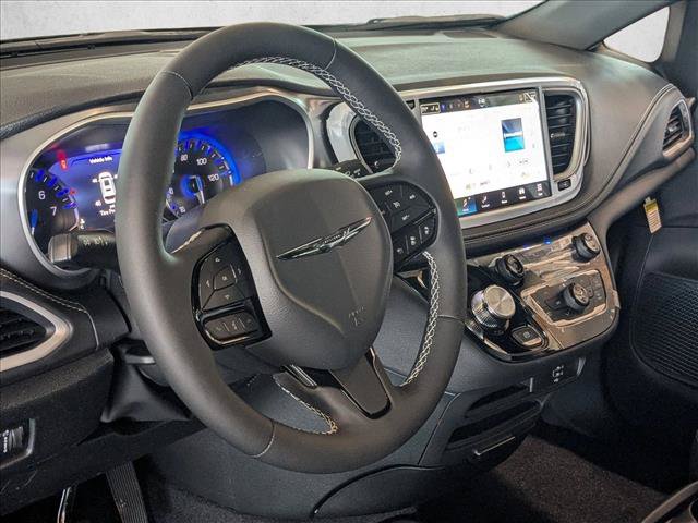 New 2026 Chrysler Pacifica Select w/ S Appearance Package FWD image 3