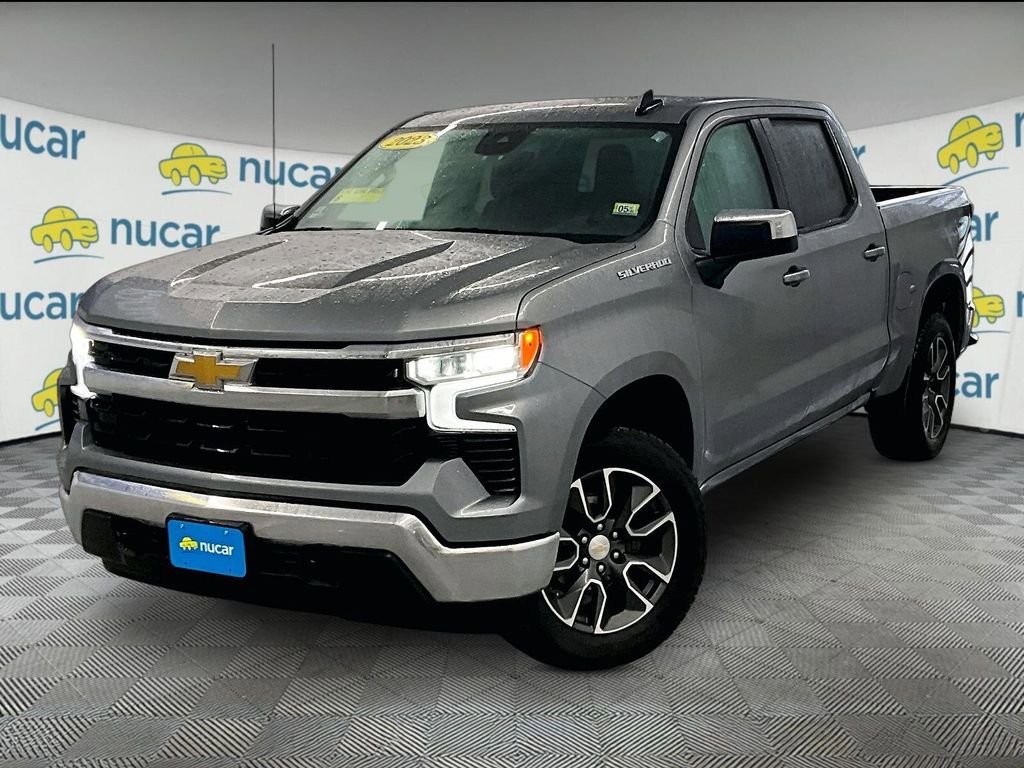 Used 2023 Chevrolet Silverado 1500 LT AWD/4WD image 3