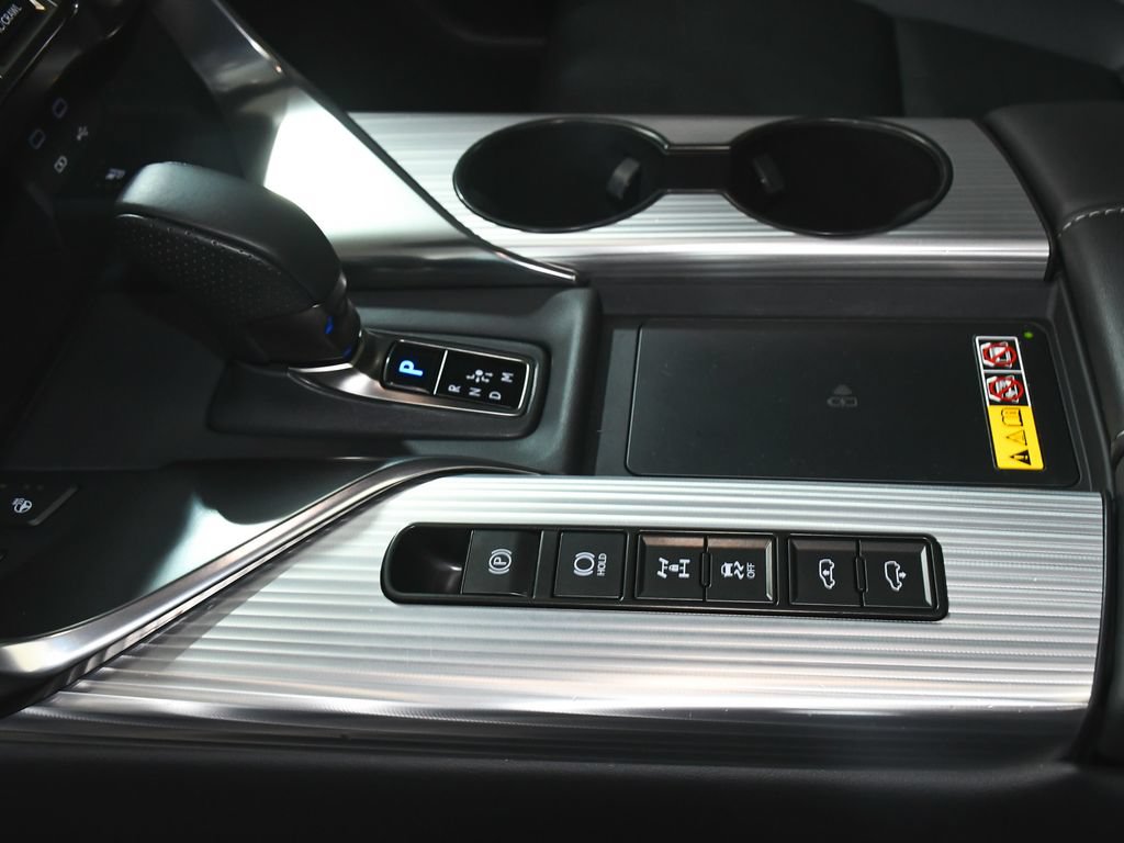 Used 2025 Lexus LX 700h F Sport AWD/4WD image 52