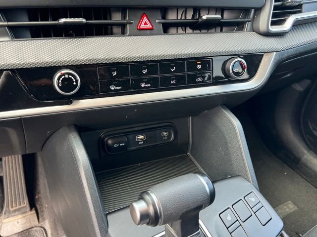 Certified 2025 Kia Sportage LX AWD/4WD image 20