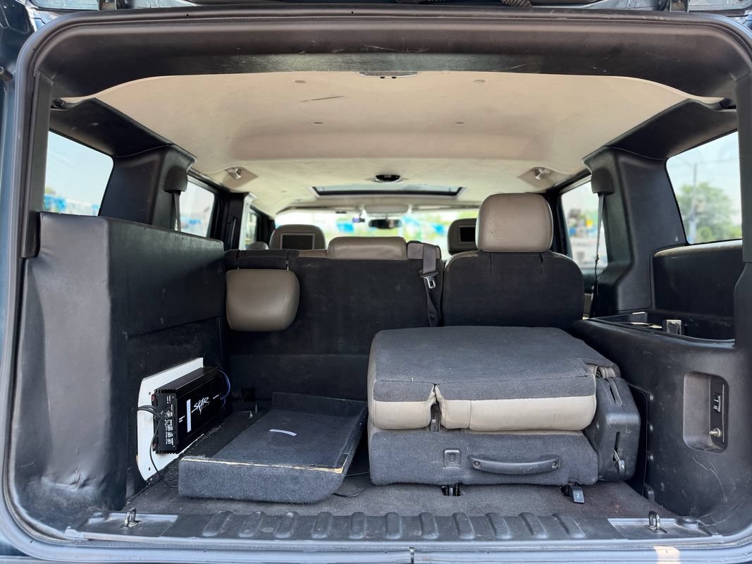 Used 2005 HUMMER H2 w/ Preferred Equipment Group AWD/4WD image 7
