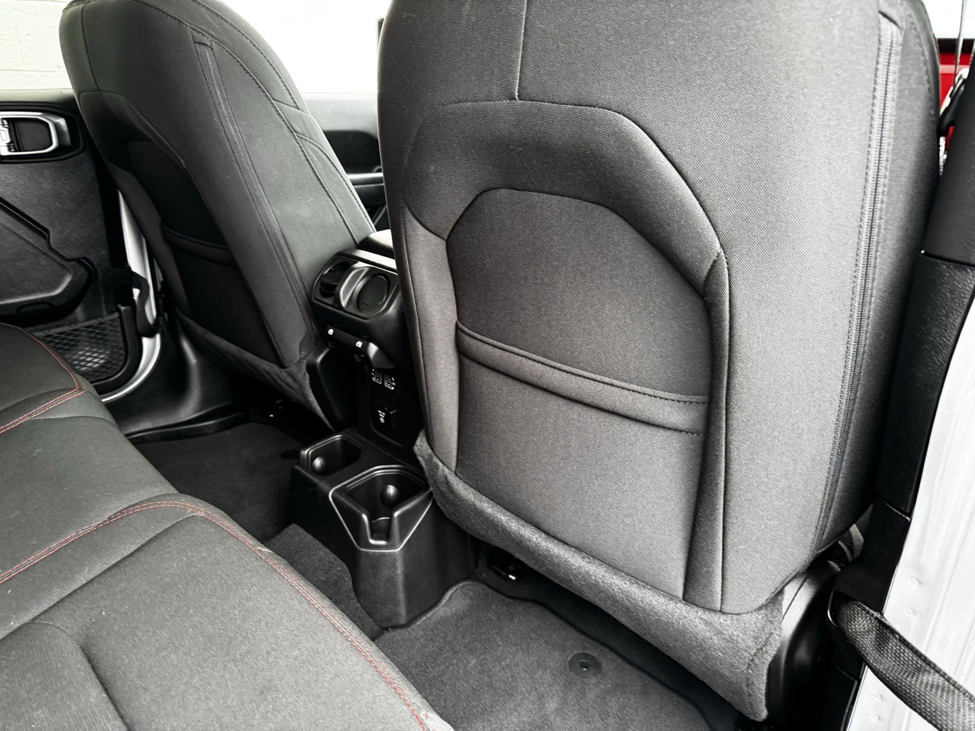 Used 2023 Jeep Wrangler Unlimited Rubicon w/ Cold Weather Group image 15