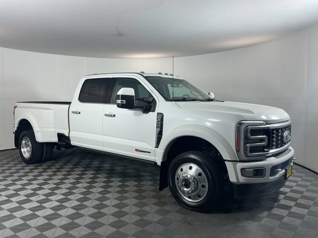 Used 2023 Ford F450 Limited w/ FX4 Off-Road Package AWD/4WD image 3