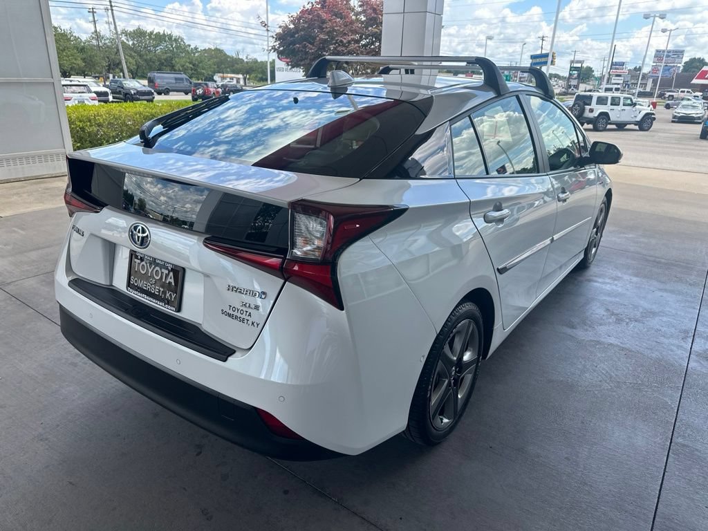 Certified 2022 Toyota Prius XLE FWD image 7