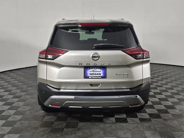 Used 2021 Nissan Rogue Platinum image 5