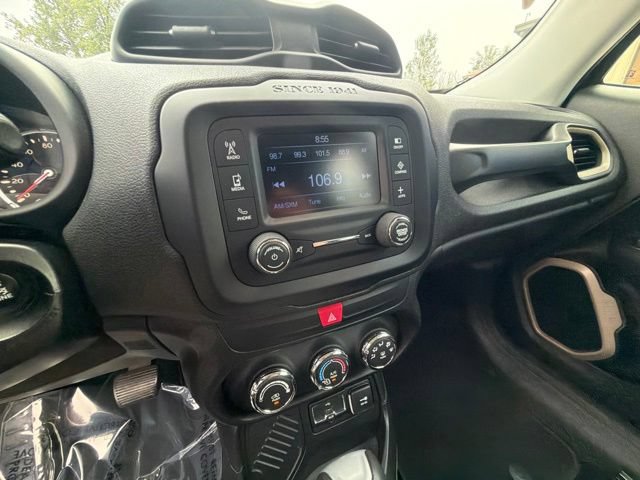 Used 2016 Jeep Renegade Sport w/ Power & Air Group FWD image 21